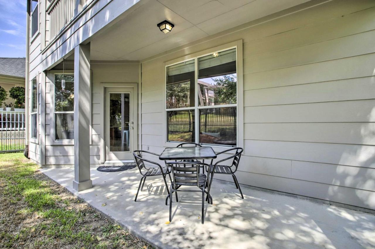 Lovely Montgomery Retreat With Patio And Yard! Exterior foto